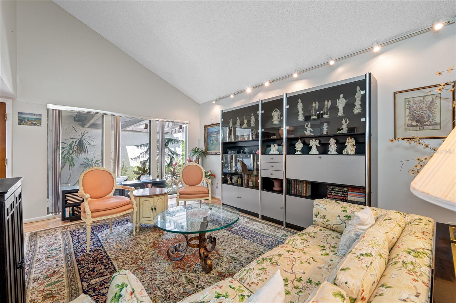 4212 FAIRWAY CIR, TAMPA, FL, 33618