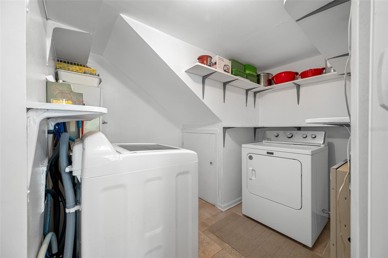 4212 FAIRWAY CIR, TAMPA, FL, 33618