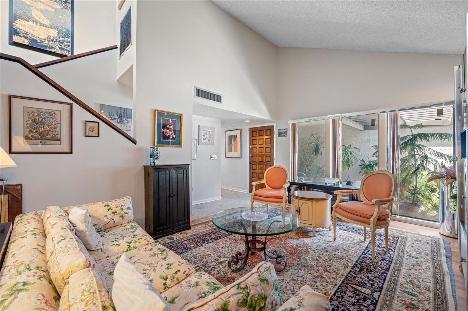 4212 FAIRWAY CIR, TAMPA, FL, 33618