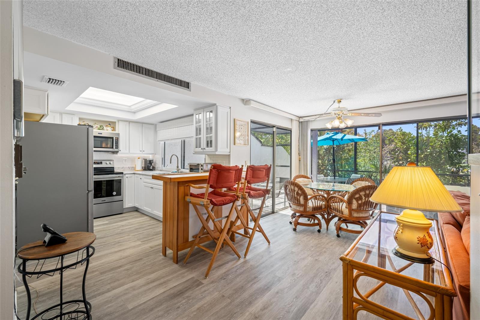 4212 FAIRWAY CIR, TAMPA, FL, 33618