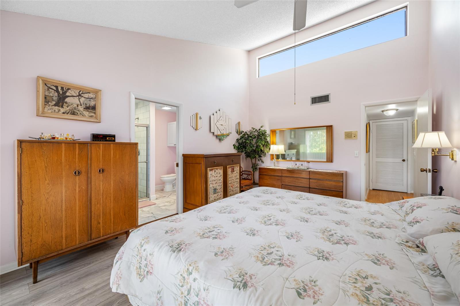 4212 FAIRWAY CIR, TAMPA, FL, 33618