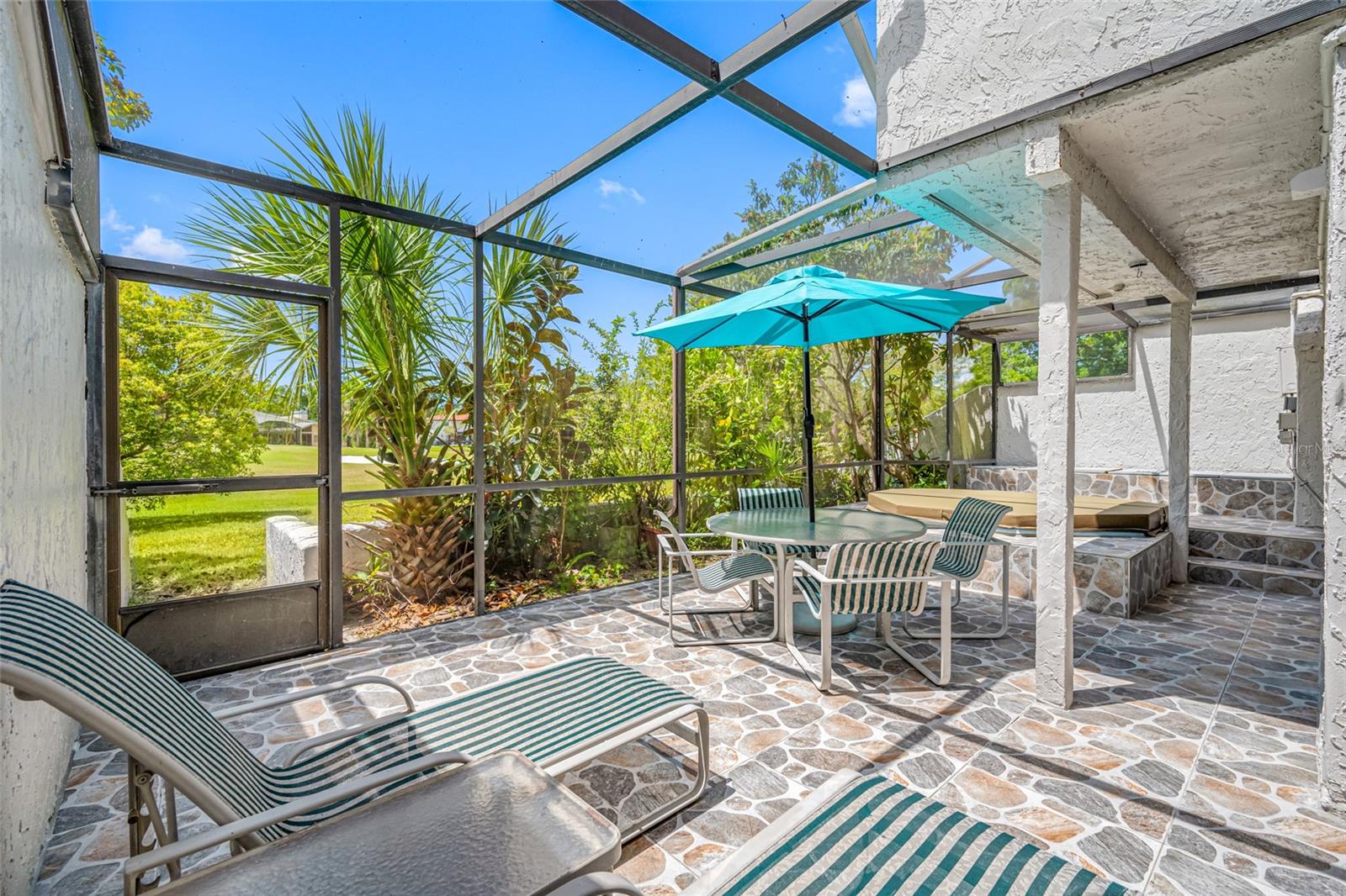 4212 FAIRWAY CIR, TAMPA, FL, 33618