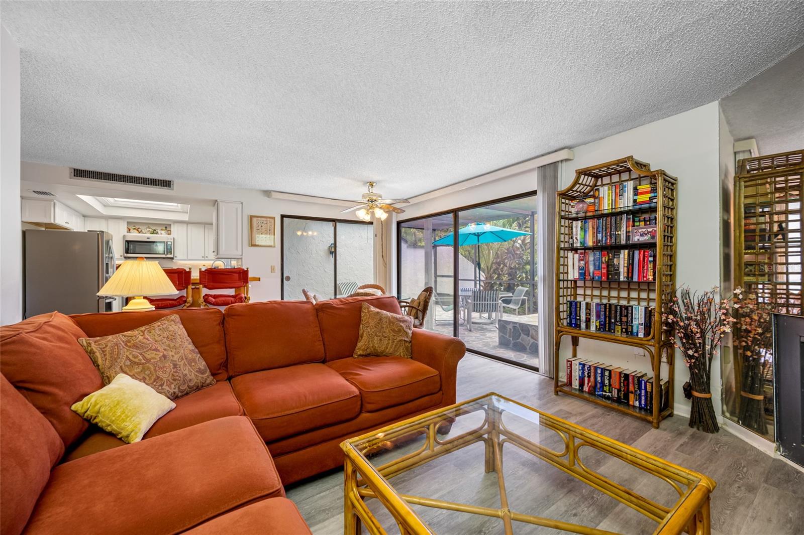 4212 FAIRWAY CIR, TAMPA, FL, 33618