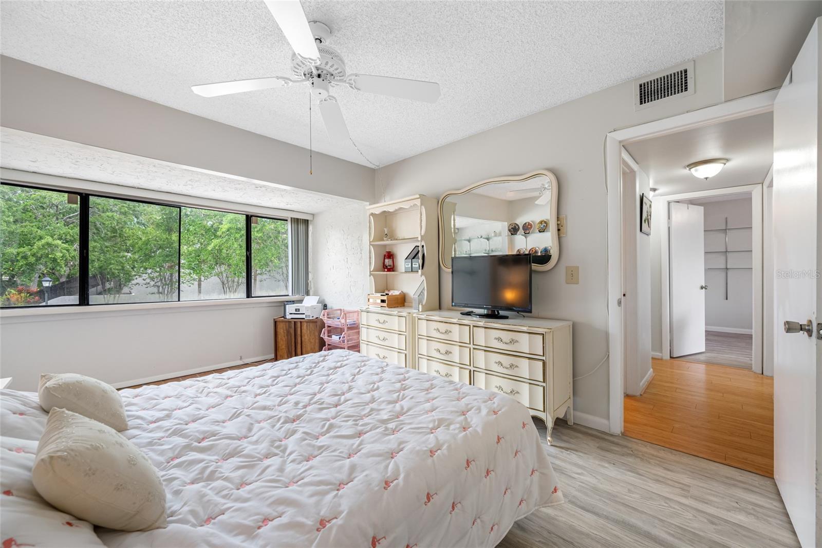 4212 FAIRWAY CIR, TAMPA, FL, 33618