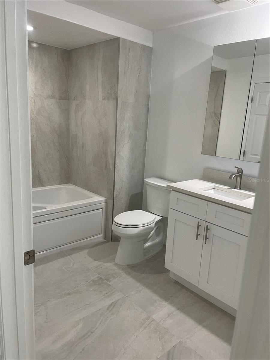 WAVERLY/LK EOLA, ORLANDO, FL, 32801