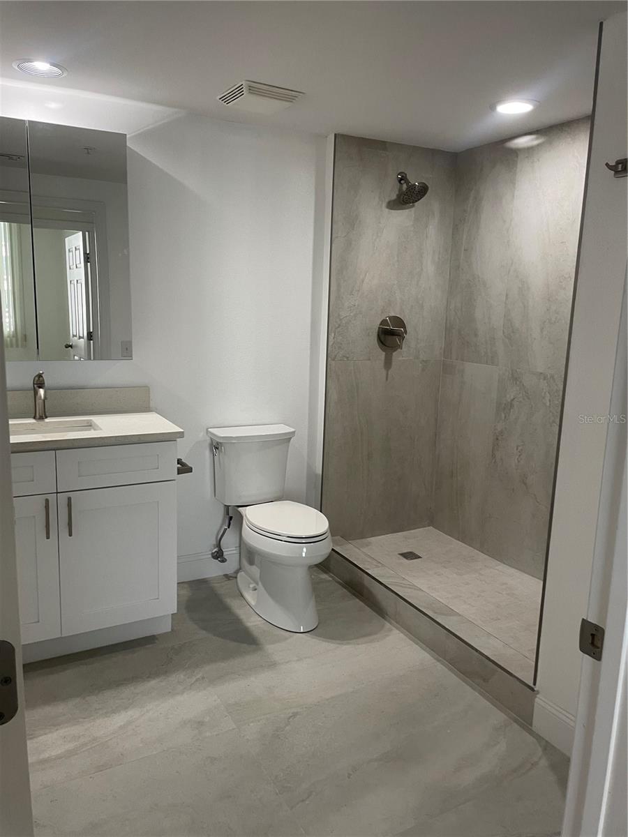 WAVERLY/LK EOLA, ORLANDO, FL, 32801