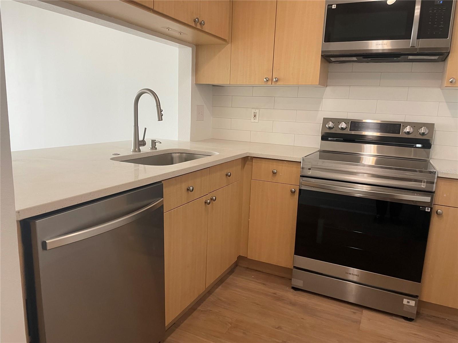 WAVERLY/LK EOLA, ORLANDO, FL, 32801