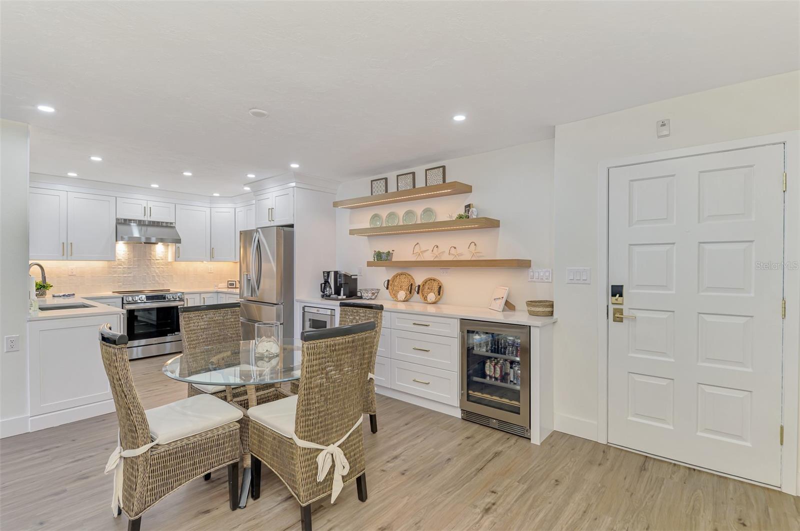 225 HOURGLASS WAY #101, SARASOTA, FL, 34242