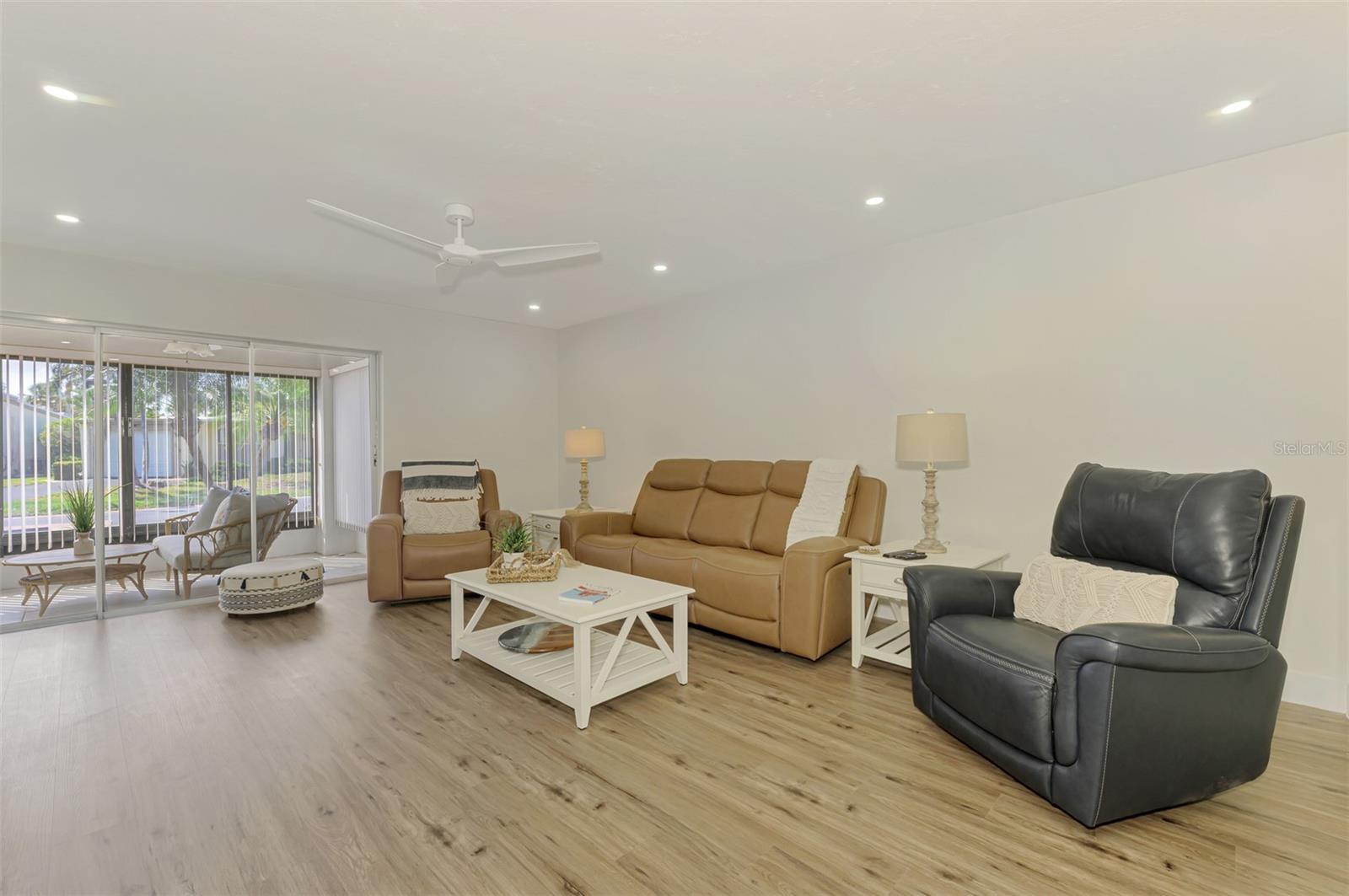 225 HOURGLASS WAY #101, SARASOTA, FL, 34242