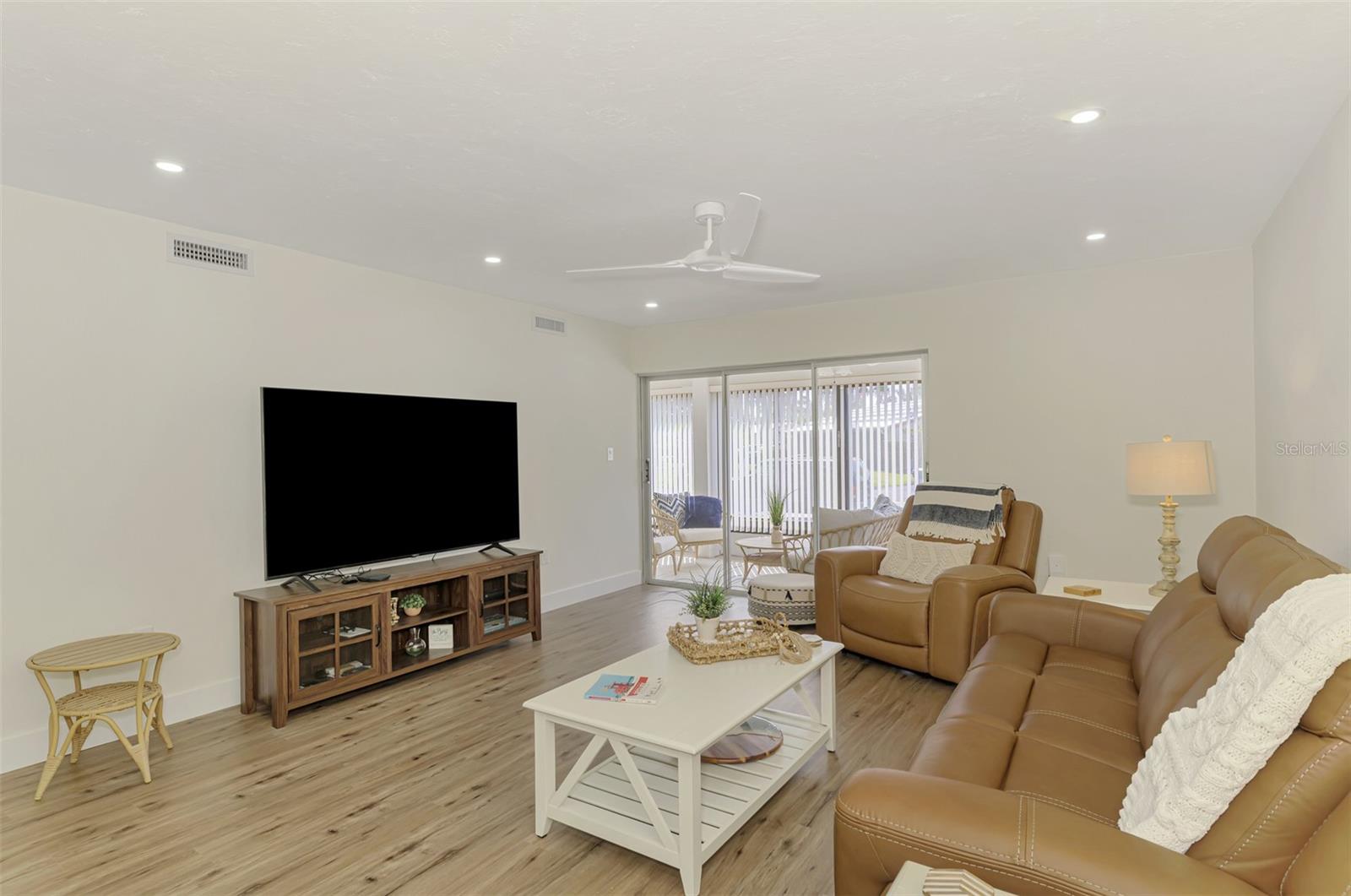 225 HOURGLASS WAY #101, SARASOTA, FL, 34242