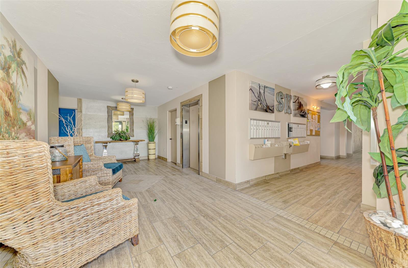 225 HOURGLASS WAY #101, SARASOTA, FL, 34242