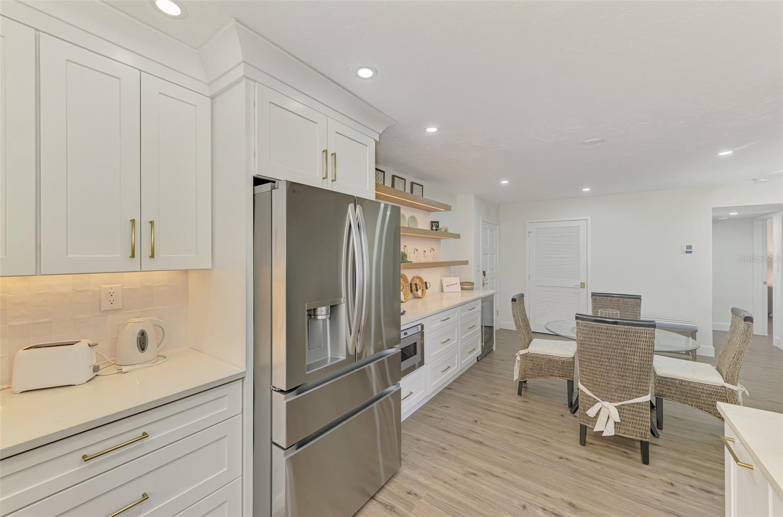 225 HOURGLASS WAY #101, SARASOTA, FL, 34242