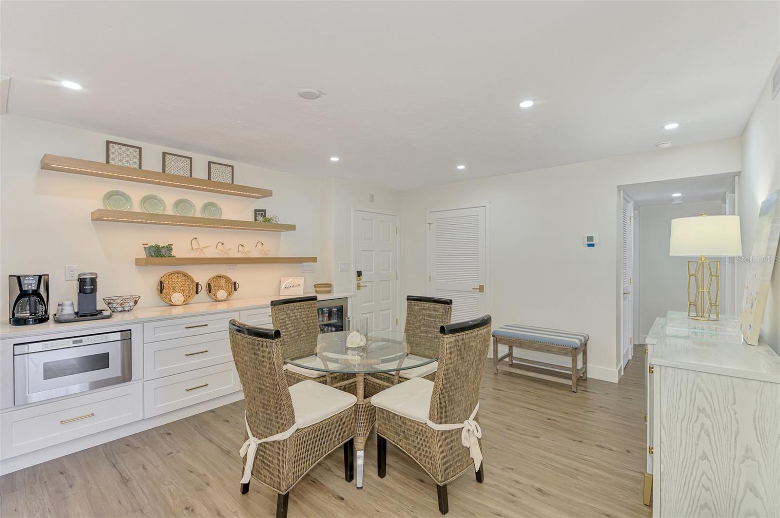 225 HOURGLASS WAY #101, SARASOTA, FL, 34242