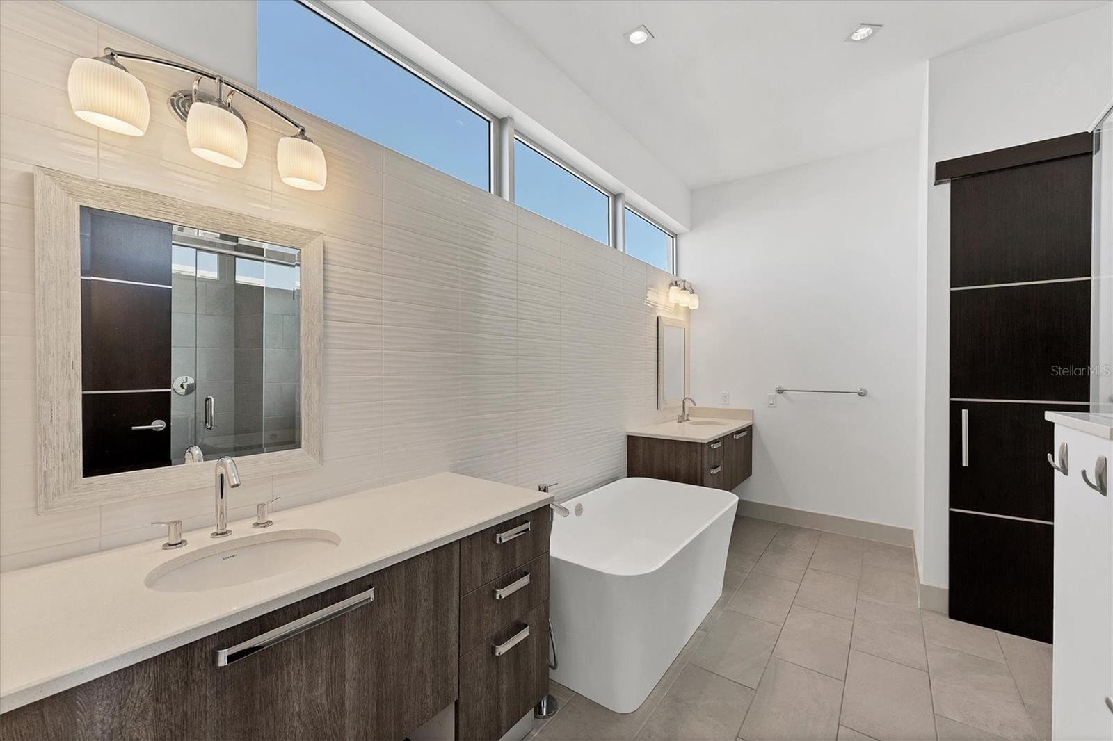 219 COSMOPOLITAN CT, SARASOTA, FL, 34236