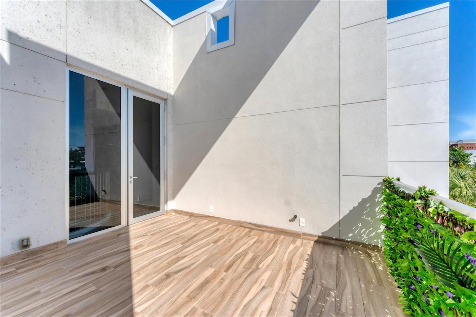 219 COSMOPOLITAN CT, SARASOTA, FL, 34236