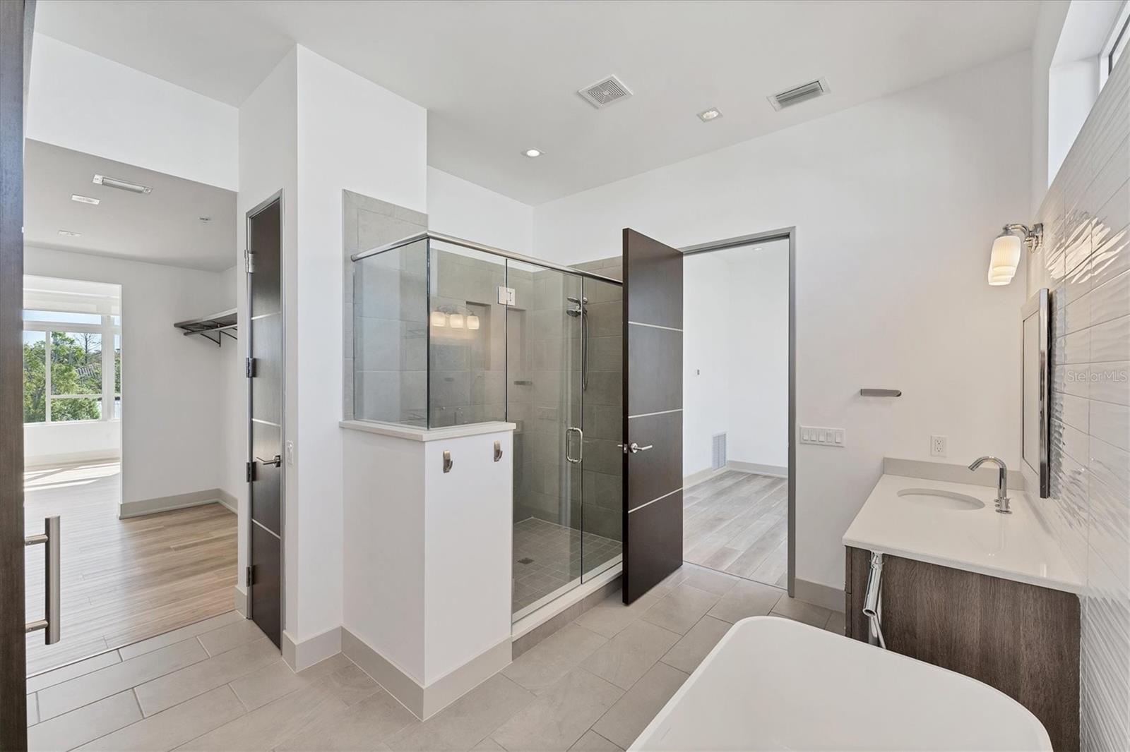 219 COSMOPOLITAN CT, SARASOTA, FL, 34236