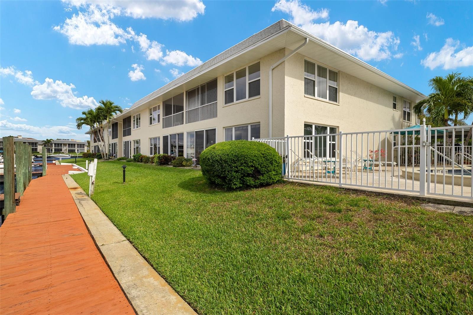 1827 SE 41ST ST #2E, CAPE CORAL, FL, 33904