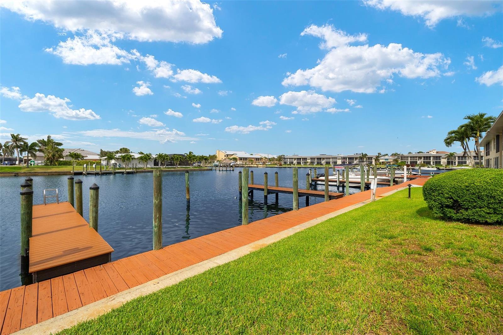 1827 SE 41ST ST #2E, CAPE CORAL, FL, 33904