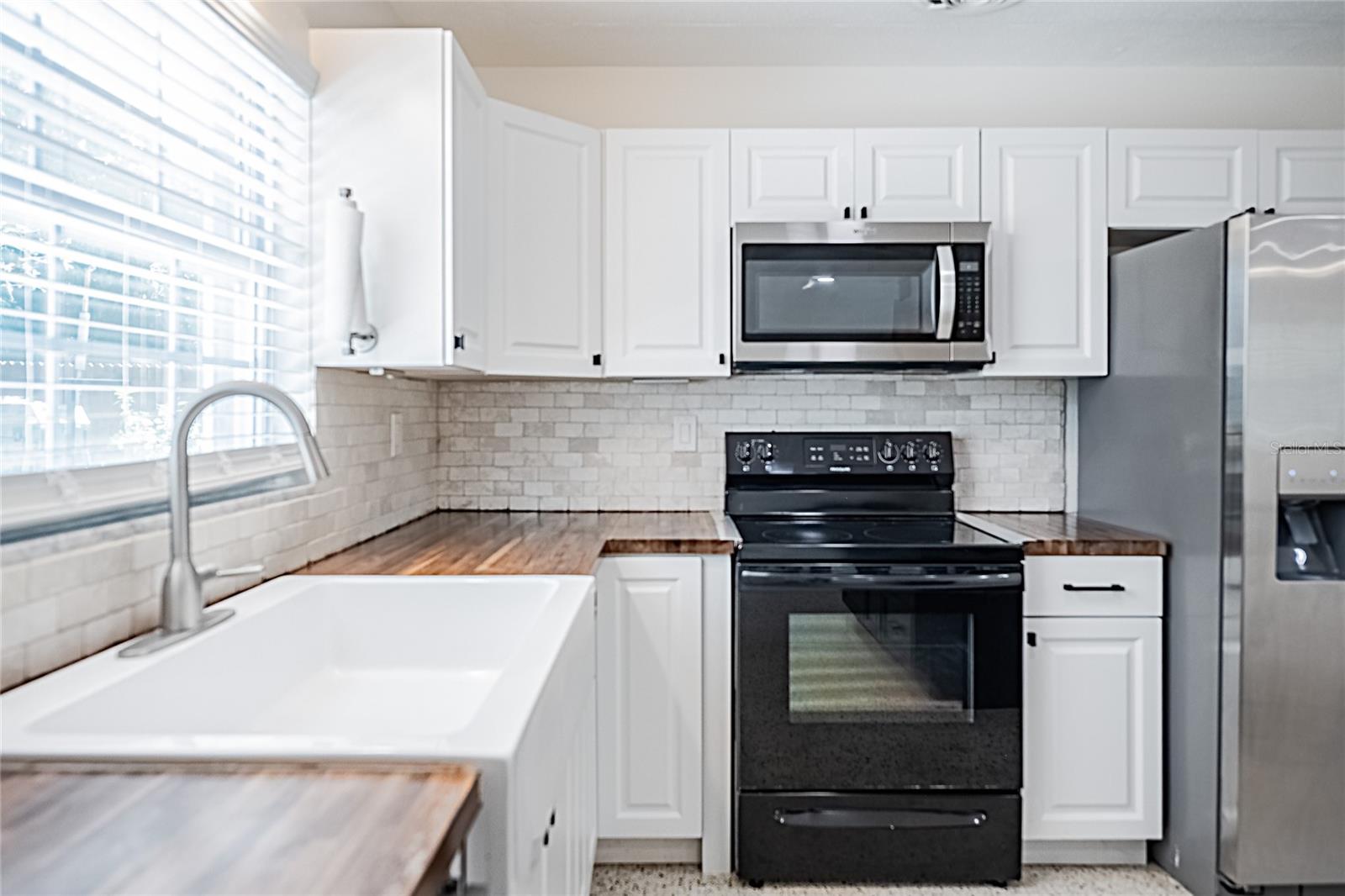 3880 CLEVELAND HEIGHTS BLVD, LAKELAND, FL, 33813