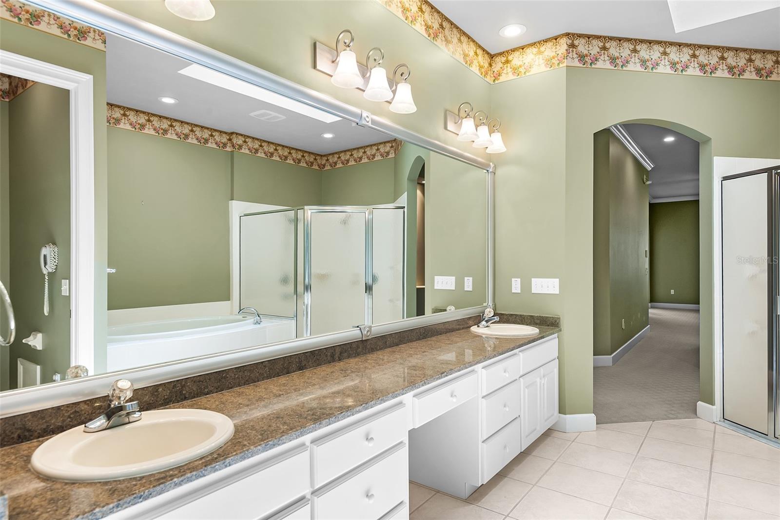 2820 PRESTWICK DR, LAKELAND, FL, 33803