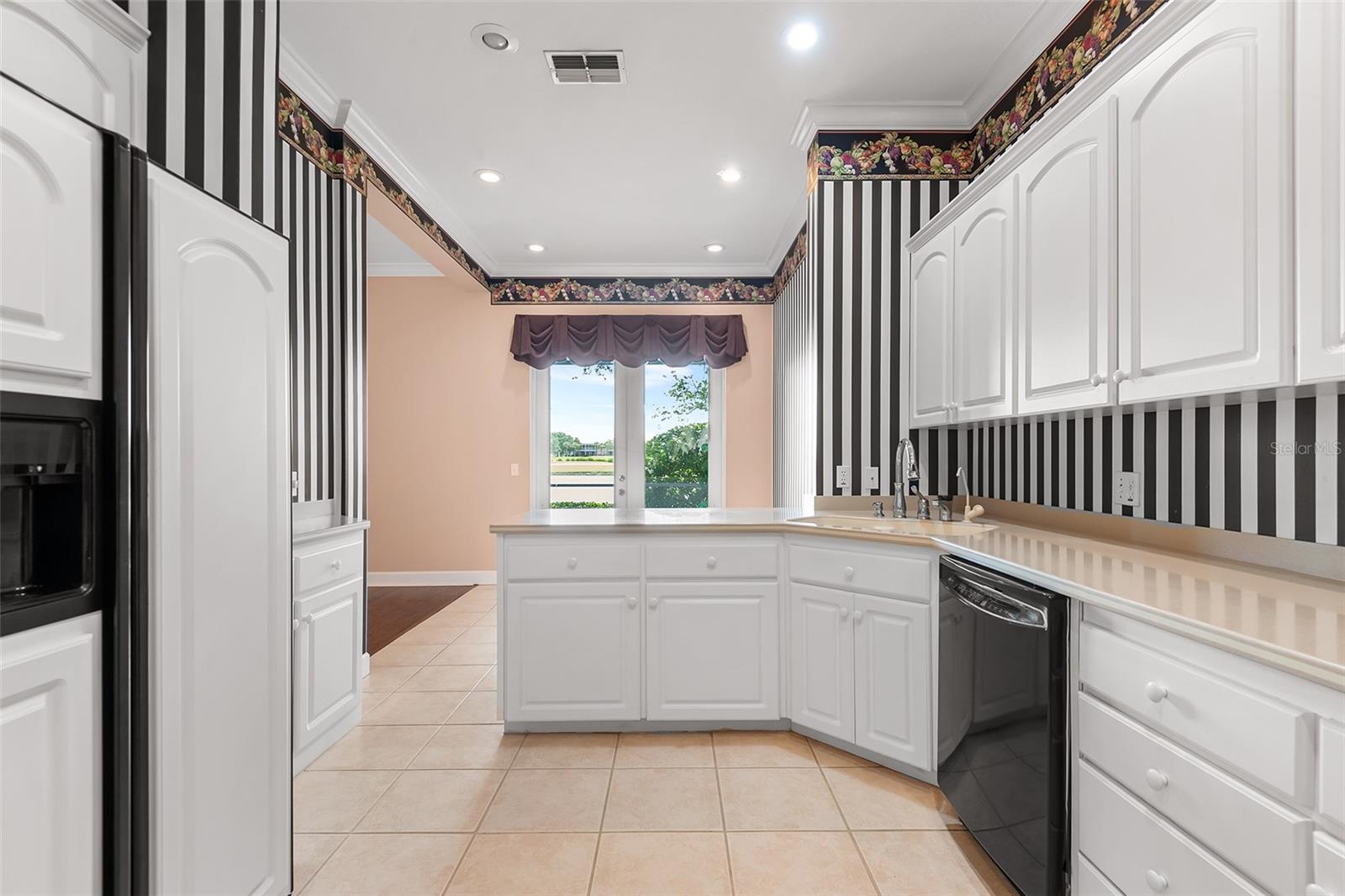 2820 PRESTWICK DR, LAKELAND, FL, 33803