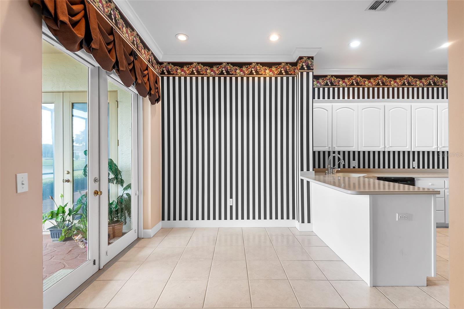 2820 PRESTWICK DR, LAKELAND, FL, 33803