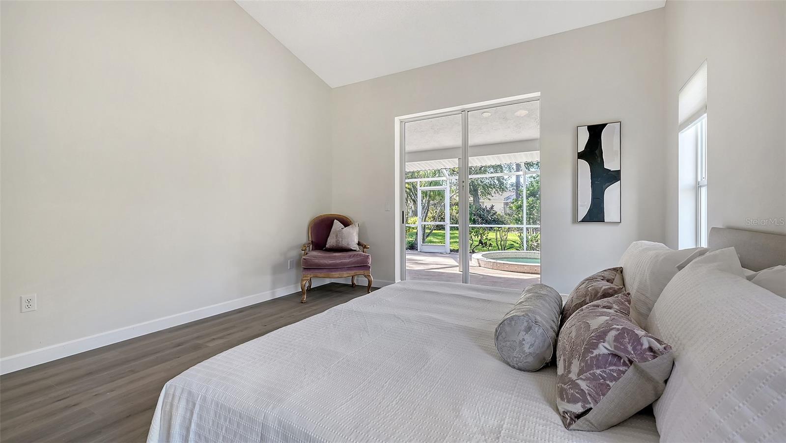 A4649972 Property Photo