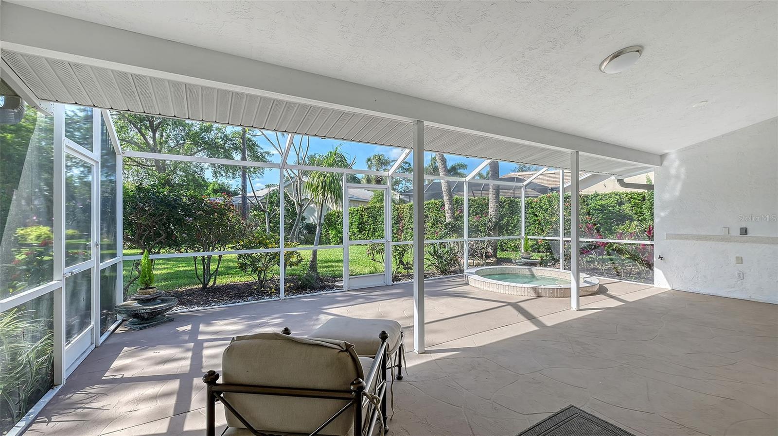 A4649972 Property Photo