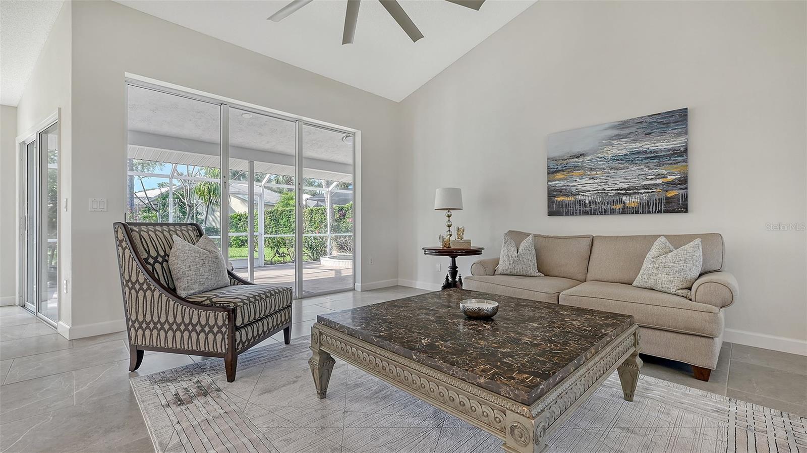 A4649972 Property Photo