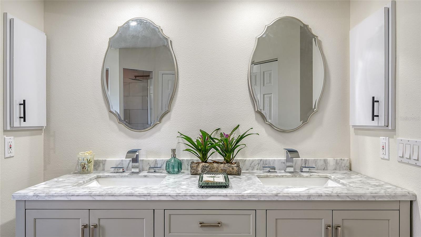 A4649972 Property Photo