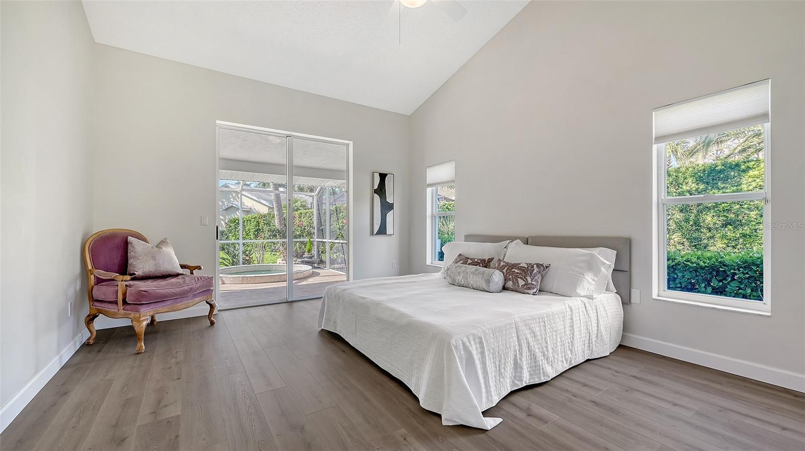 A4649972 Property Photo