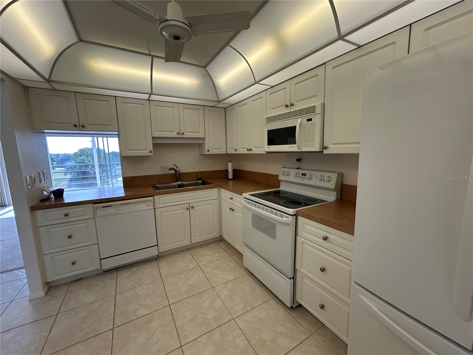 4080 IRONWOOD CIR #402C, BRADENTON, FL, 34209