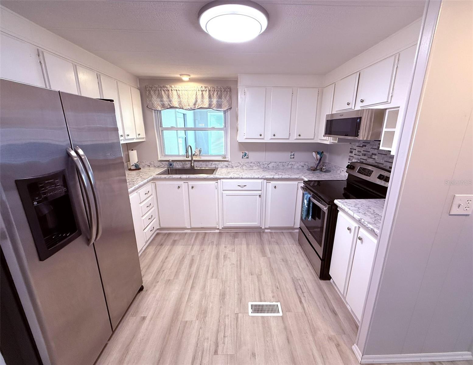 175 PALM HARBOR DR, NORTH PORT, FL, 34287