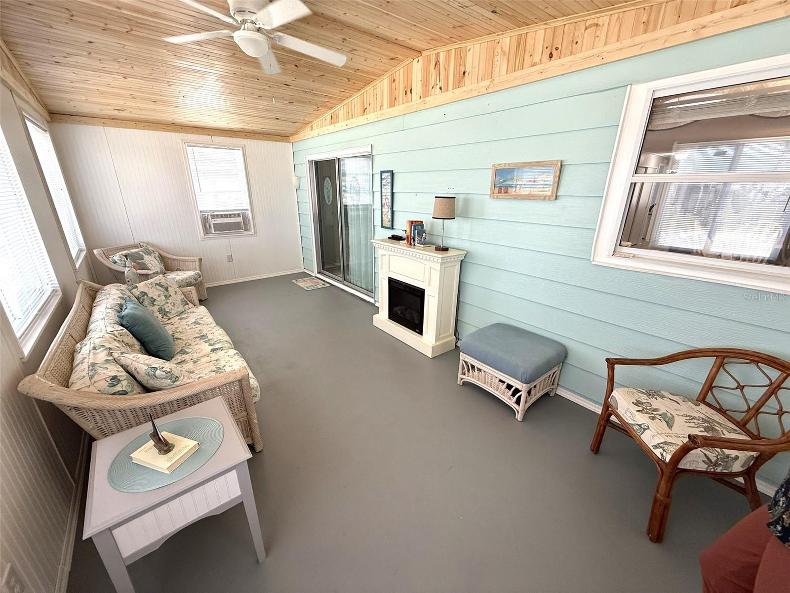 175 PALM HARBOR DR, NORTH PORT, FL, 34287