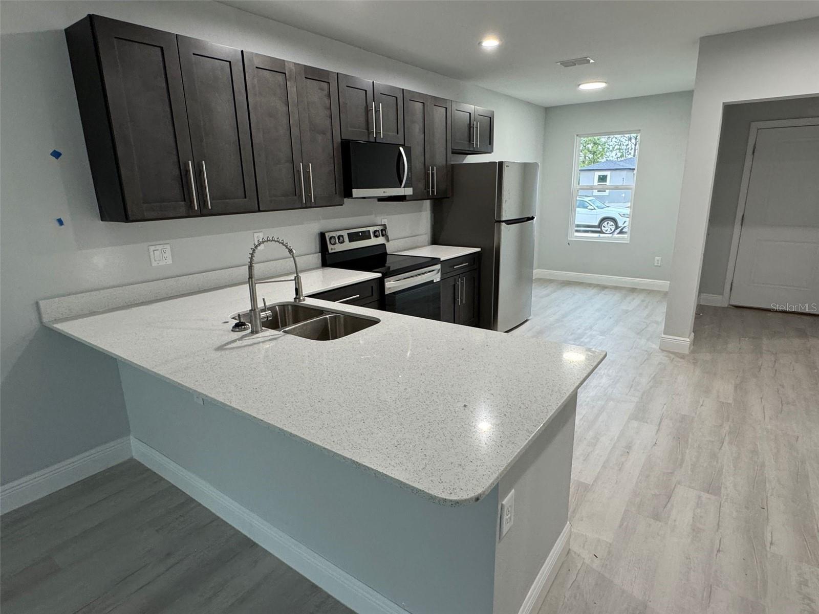 6935 DICKINSON DR, SEBRING, FL, 33872