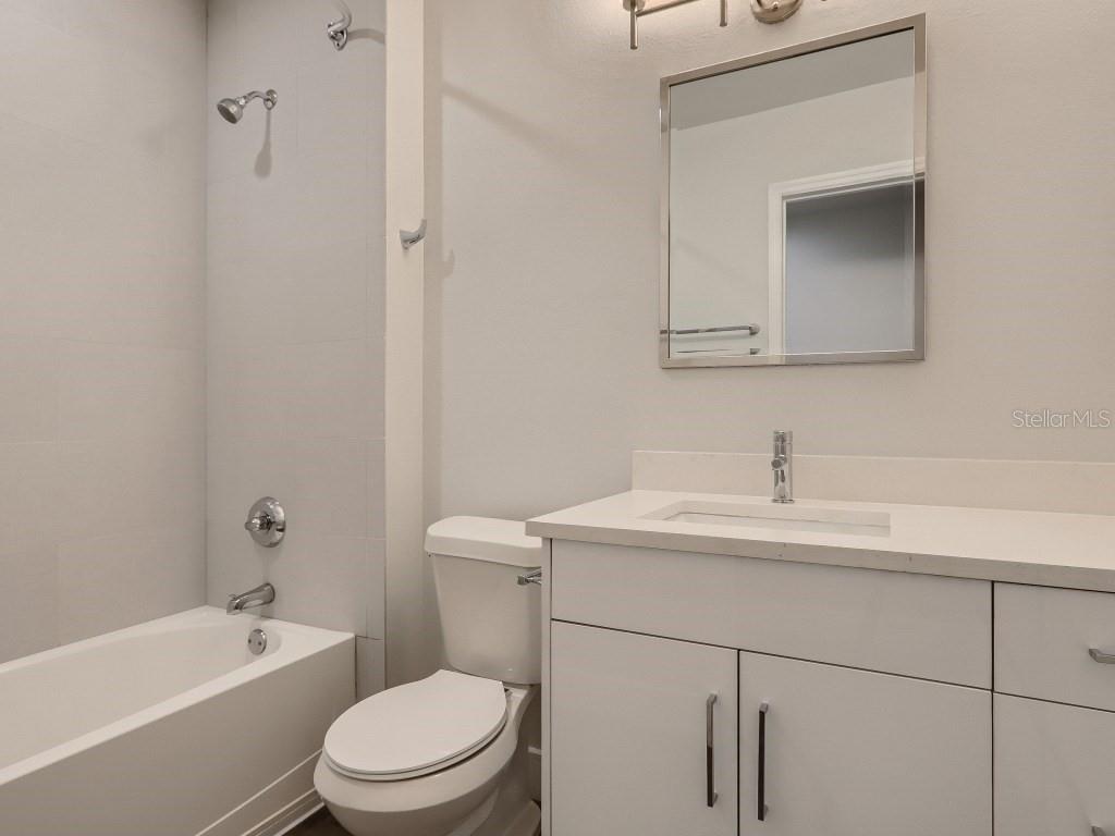 415 E PINE ST #PH, ORLANDO, FL, 32801