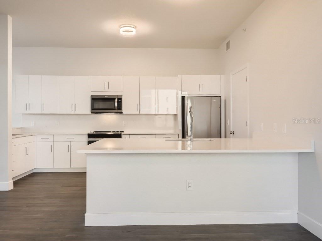 415 E PINE ST #PH, ORLANDO, FL, 32801