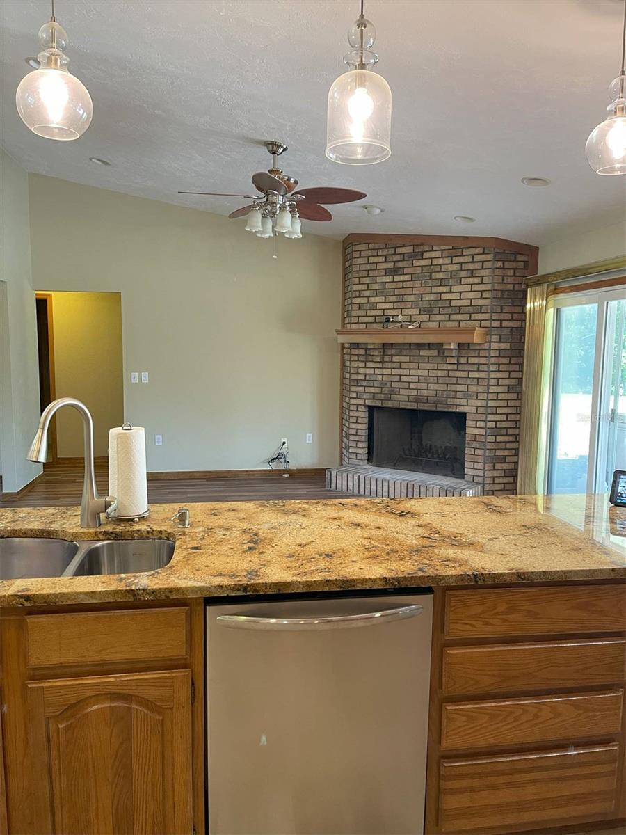 1275 MAN O WAR DR, DELAND, FL, 32724