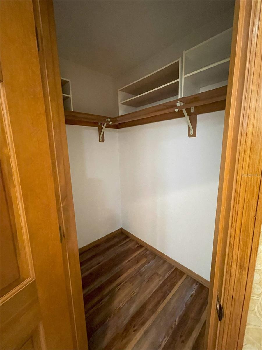 1275 MAN O WAR DR, DELAND, FL, 32724