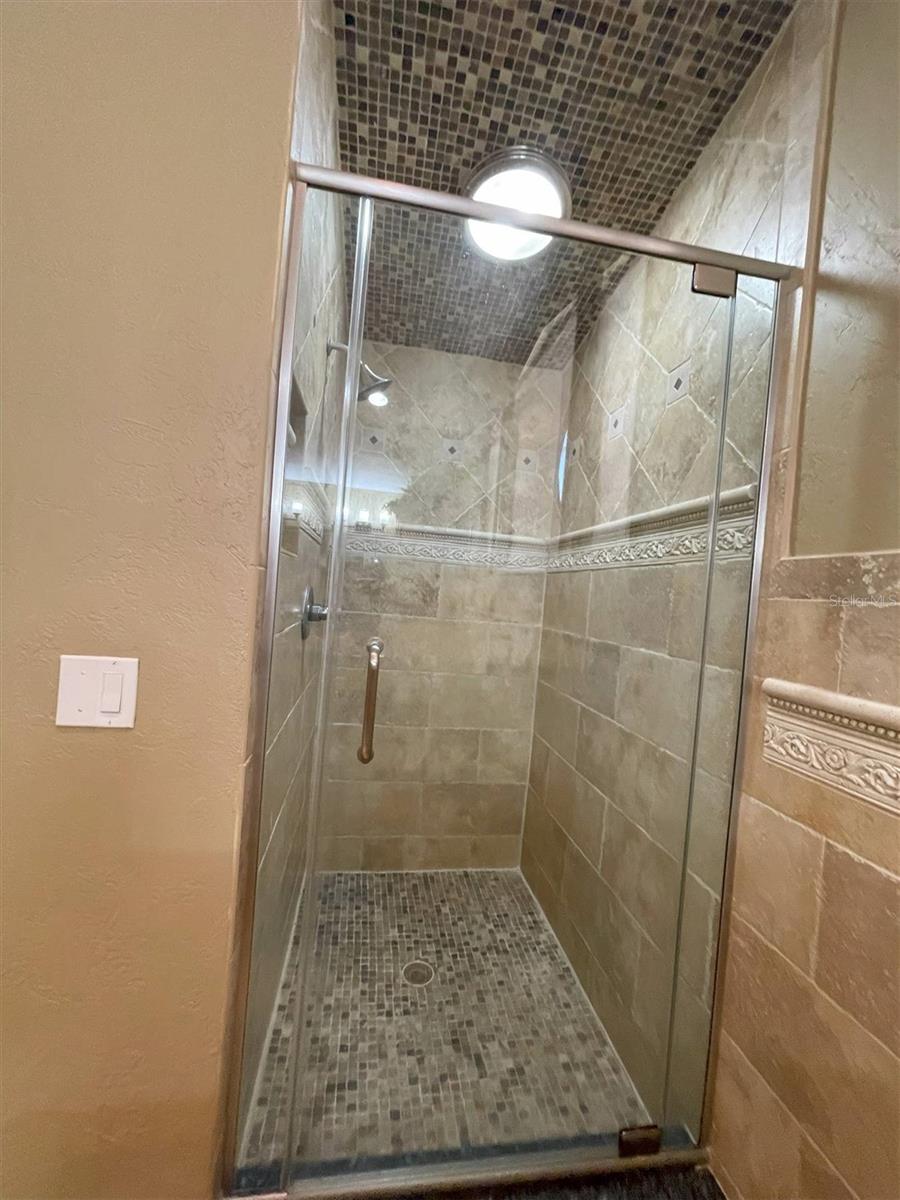 1275 MAN O WAR DR, DELAND, FL, 32724