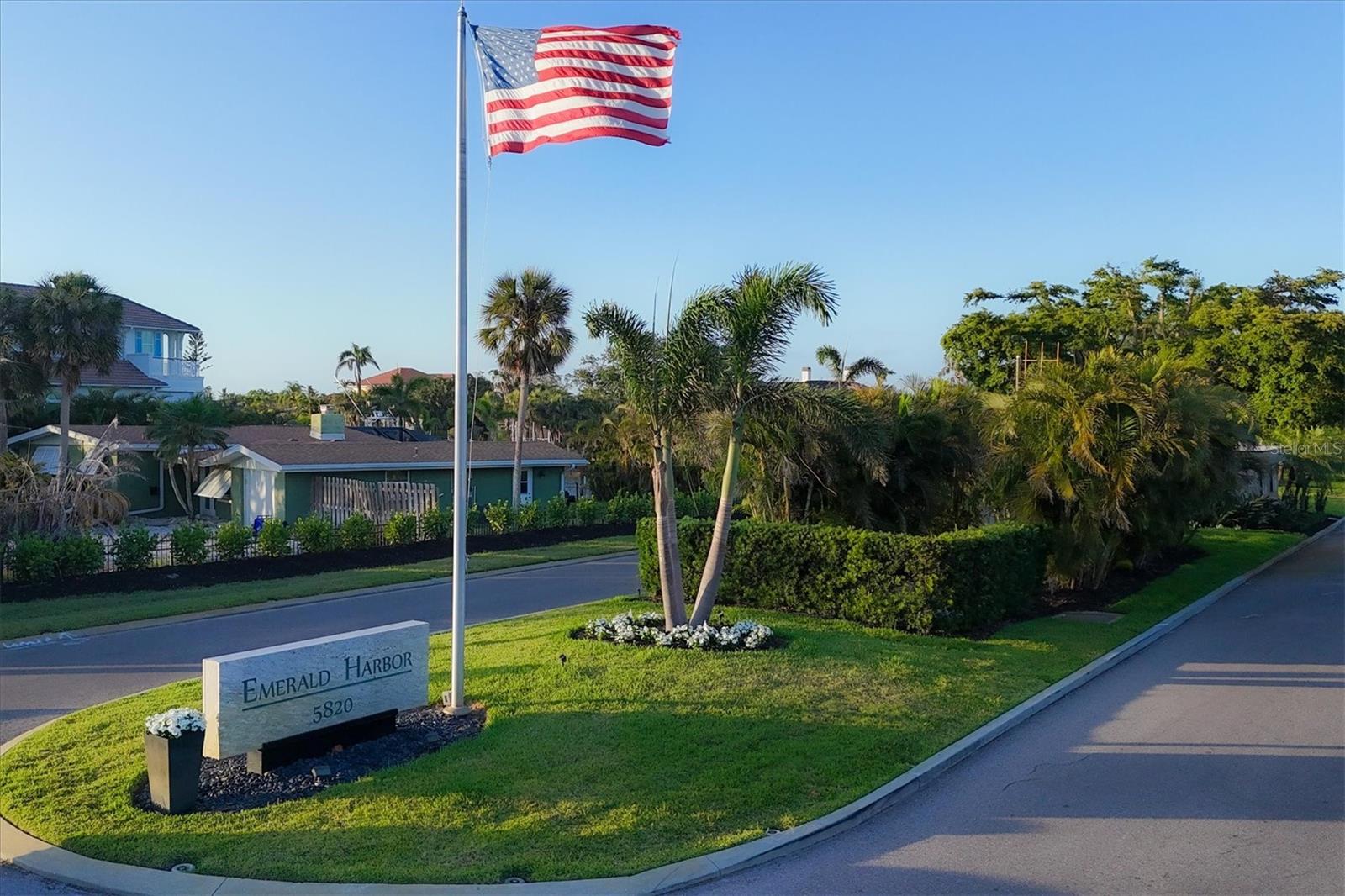 671 OLD COMPASS RD, LONGBOAT KEY, FL, 34228