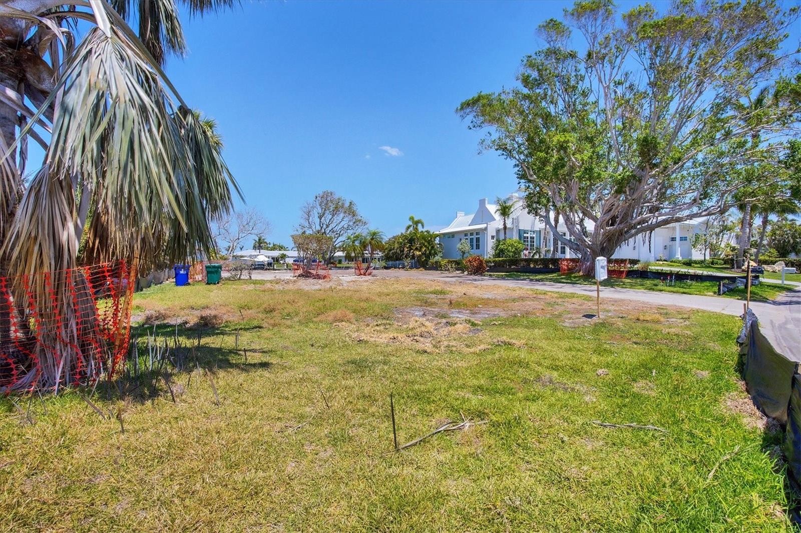 671 OLD COMPASS RD, LONGBOAT KEY, FL, 34228