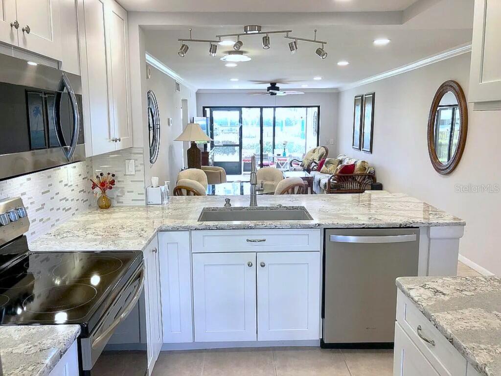 6295 BAHIA DEL MAR CIR #101, ST PETERSBURG, FL, 33715