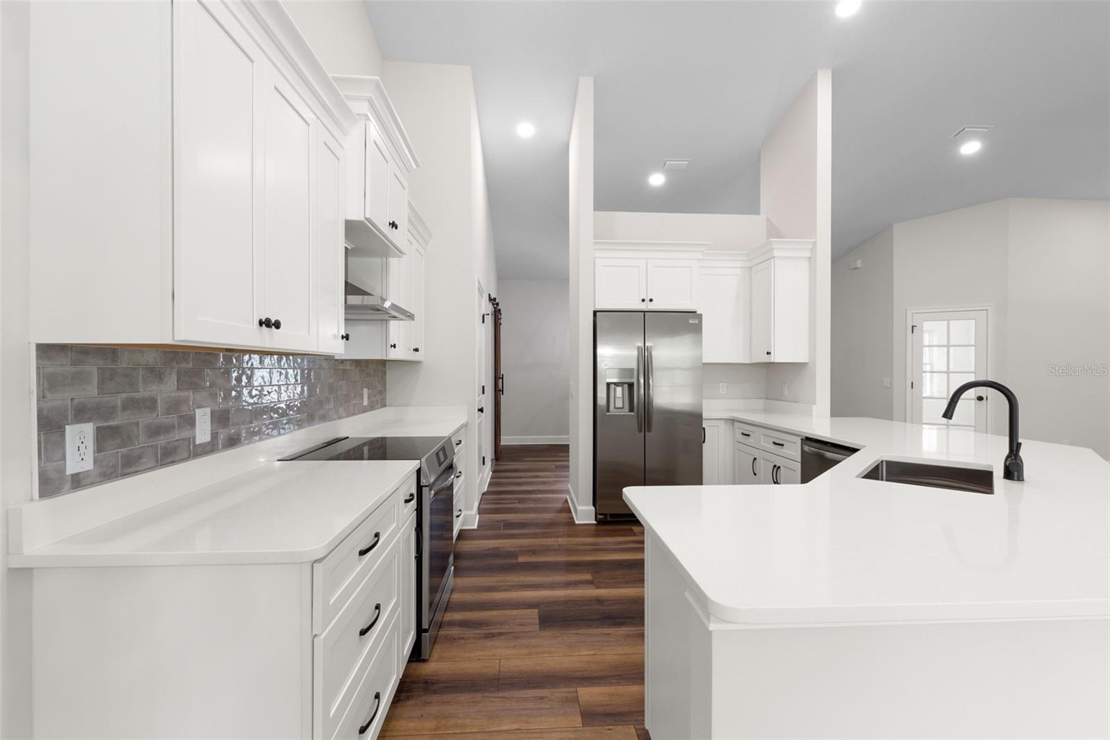 16431 PENN STATE RD, WEEKI WACHEE, FL, 34614