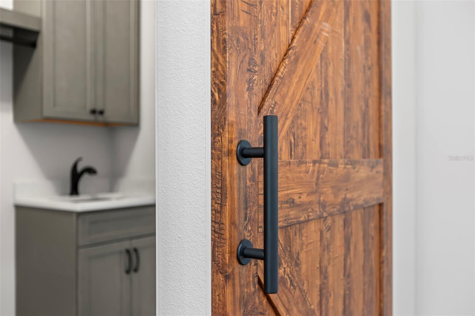 16431 PENN STATE RD, WEEKI WACHEE, FL, 34614