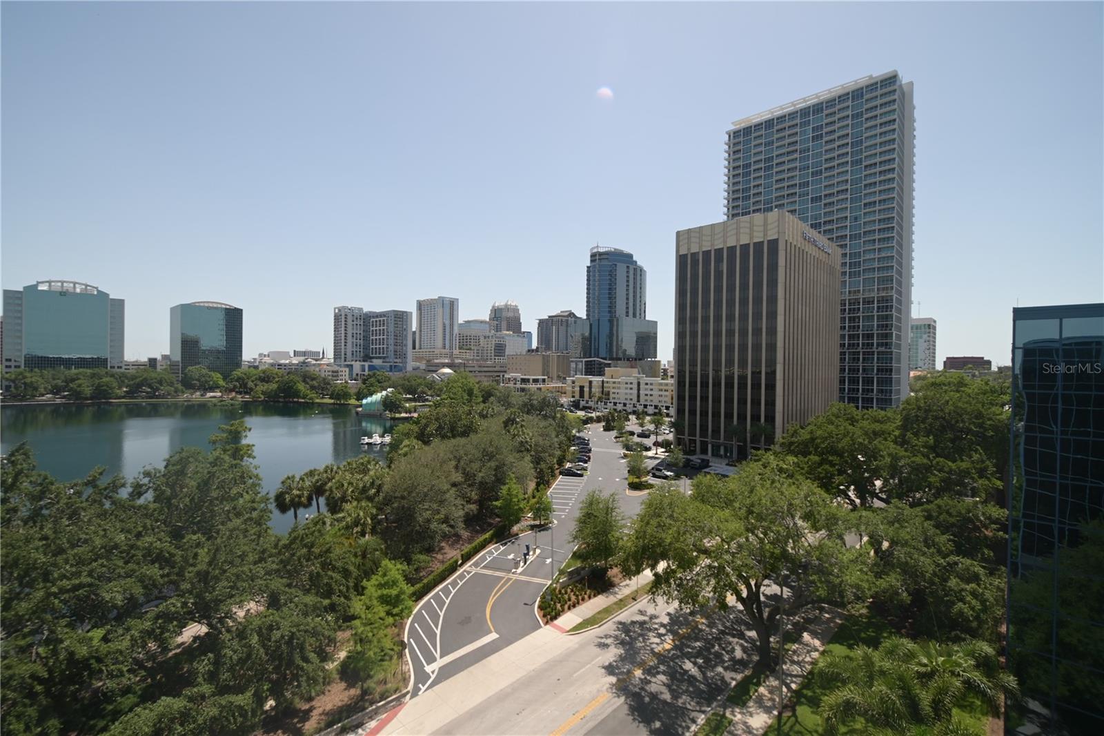 225 E ROBINSON ST, ORLANDO, FL, 32801