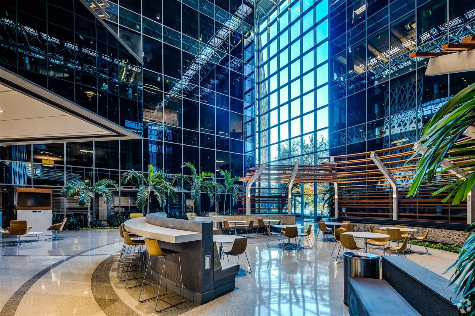 225 E ROBINSON ST, ORLANDO, FL, 32801