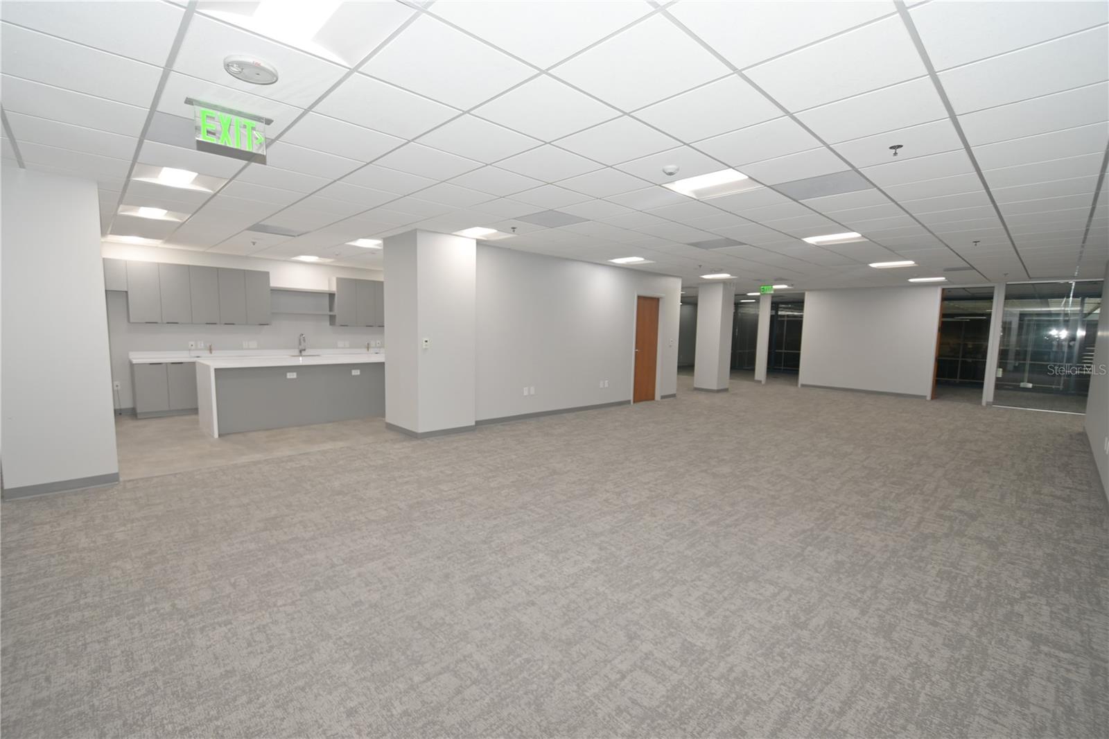 225 E ROBINSON ST, ORLANDO, FL, 32801