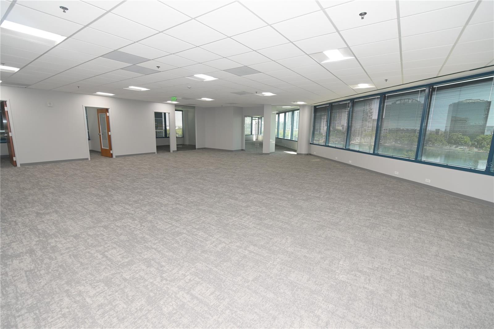 225 E ROBINSON ST, ORLANDO, FL, 32801