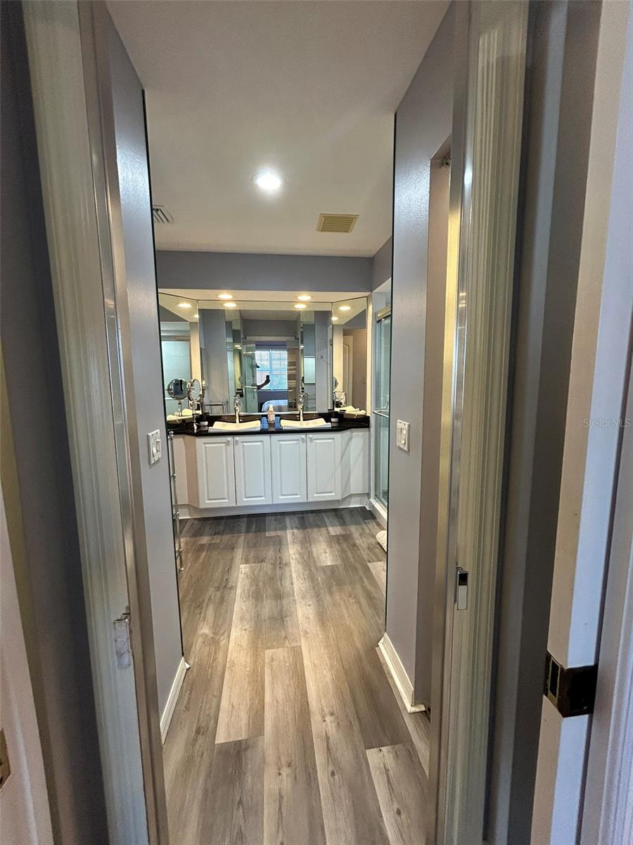 3701 54TH DR W #201, BRADENTON, FL, 34210